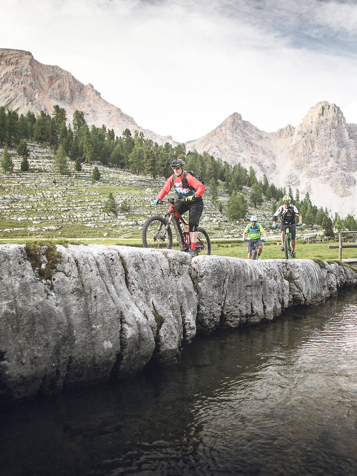 Bike tours in Val Pusteria - three people cycling - Hotel Terentnerhof