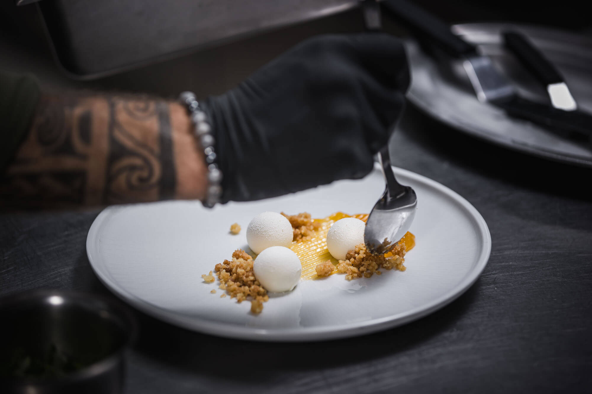 Cuisine - Preparing a dish Gal Kul - Hotel Terentnerhof