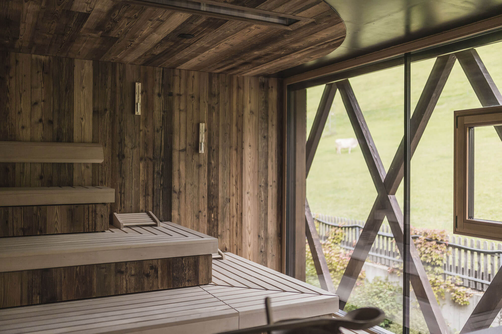 Sauna - indoor area with view - Hotel Terentnerhof