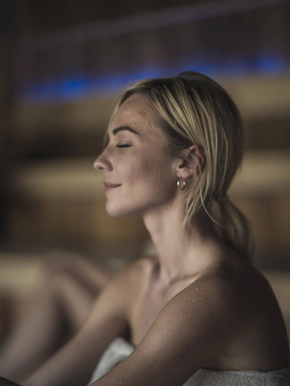 Close-up of a woman in the sauna - Enjoyment - Hotel Terentnerhof