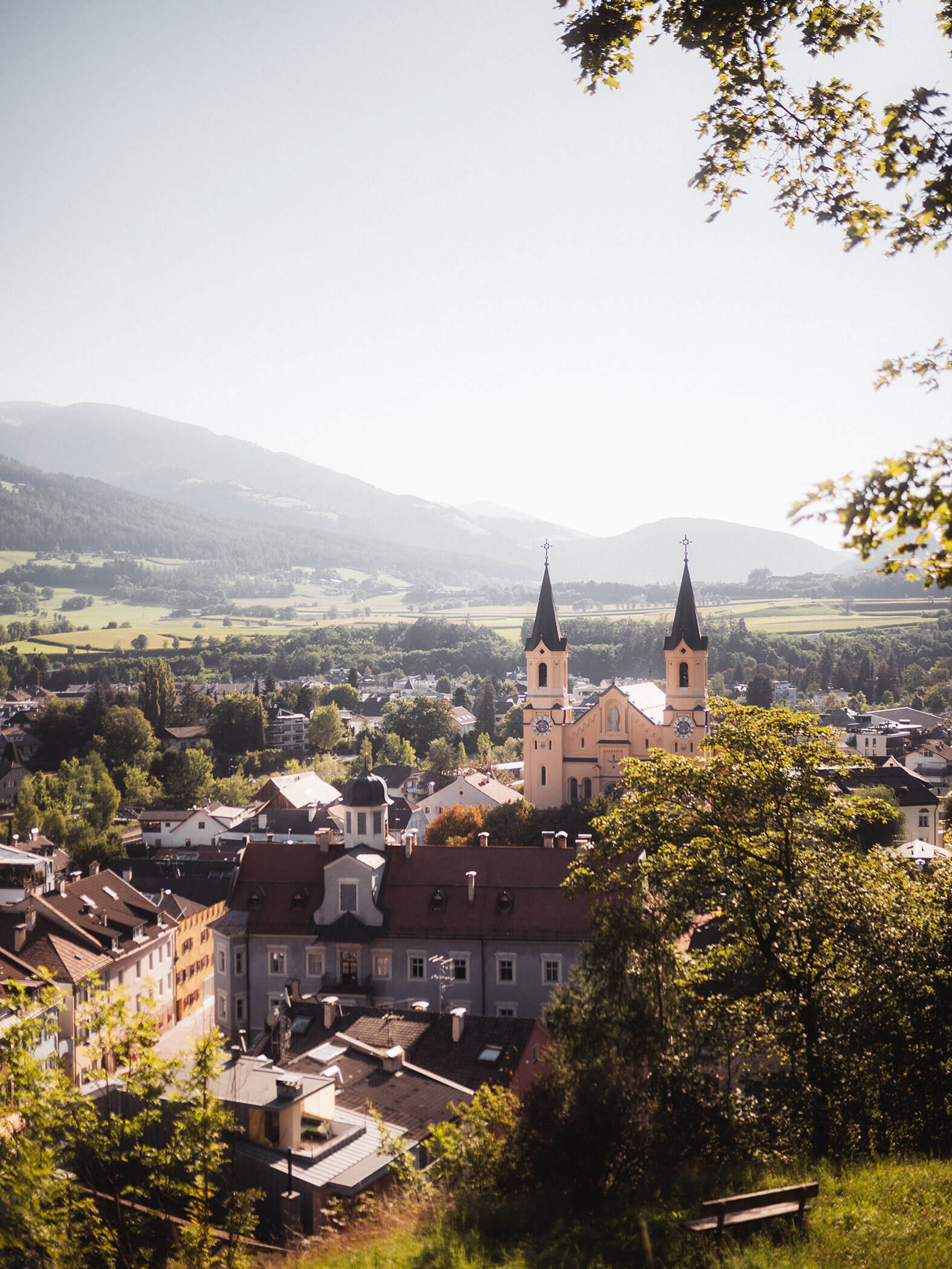Bruneck von oben - Hotel Terentnerhof